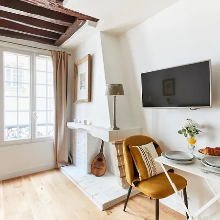 Apartment Near Le Marais Apartment